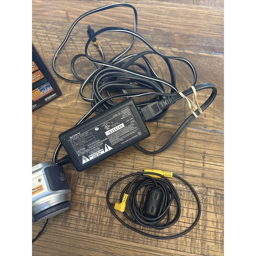 Sony Cyber-shot DSC-P50 2.1MP Digital Camera - Silver